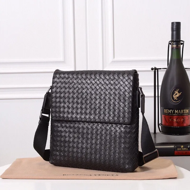 All categories 💚 Top version men’s bags 💚 BV 2024 new BV crossbody bag